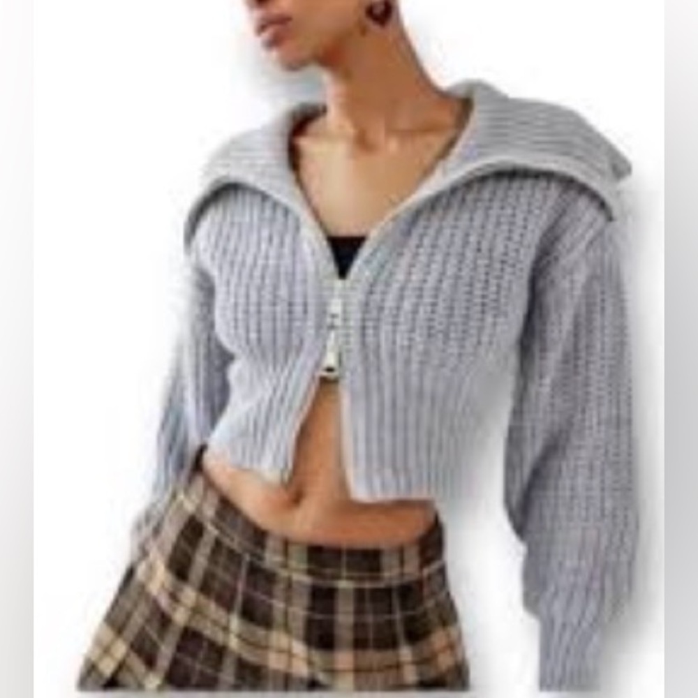 Fitted Ribbed Sweater | Minimal Classic Look Cropped